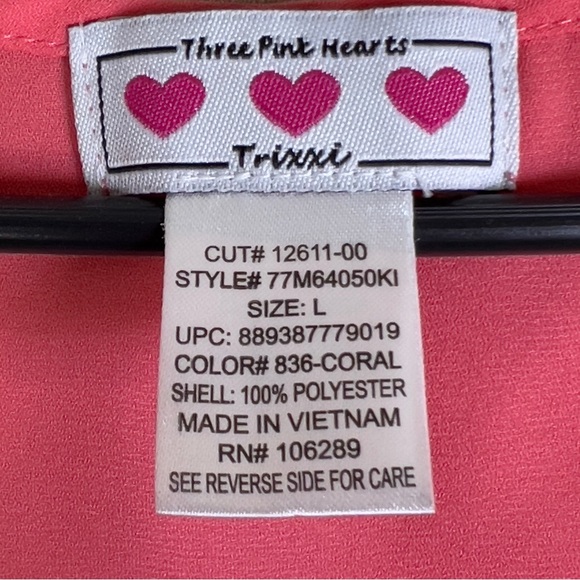 Three Pink Hearts Trixxi Size Large V-Neck Light Weight Peach Color Tank… - Picture 5 of 6